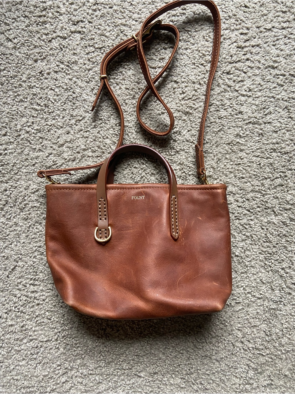 Fount Bellfield Crossbody In Hazelnut